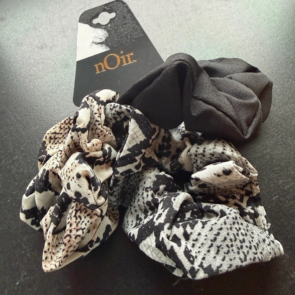 nOir 3 Pack Hair Scrunchies Black and Snakeskin Animal Print New with Tags